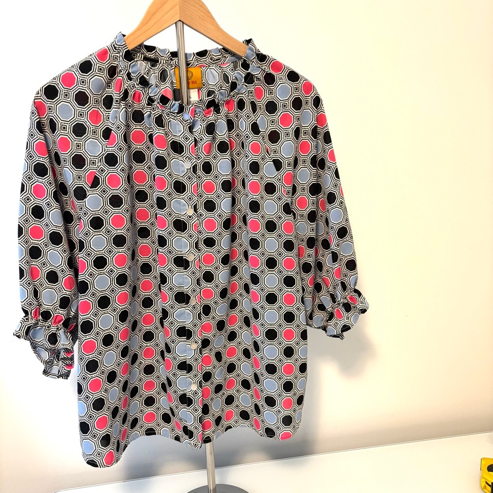 Ruby Rd. Women’s Large Black and Pink Geometric Button Down Shirt